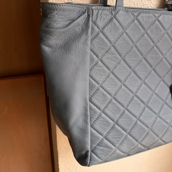 Gray blue quilted leather tote - Picture 2 of 9